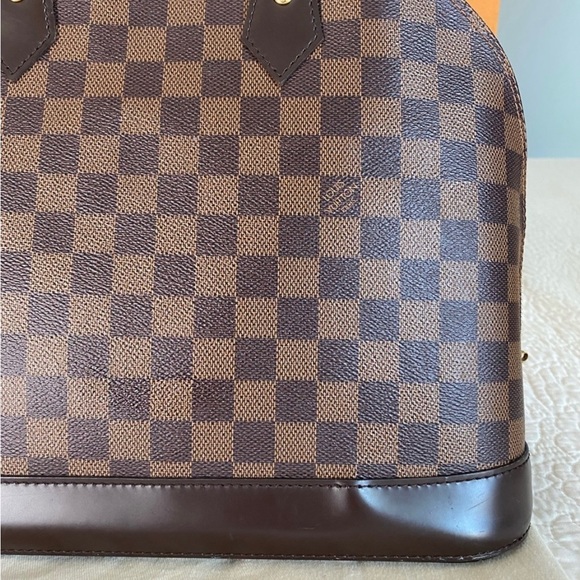 Authentic Louis Vuitton Alma MM Damier Abene - Picture 5 of 12